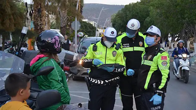 Bodrum'da Abartı Egzoz Denetimlerinde 9 Araca Ceza