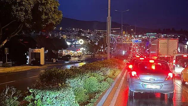 Bodrum'da Akıllı Kavşak Trafiği Felç Etti: Yapay Zeka Sınıfta Kaldı