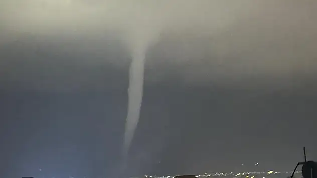 Bodrum'da Art Arda  Çıkan  Hortumlar Korkuttu