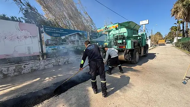 Bodrum'da Cadde ve Sokaklarda Asfalt Çalışmaları Sürüyor