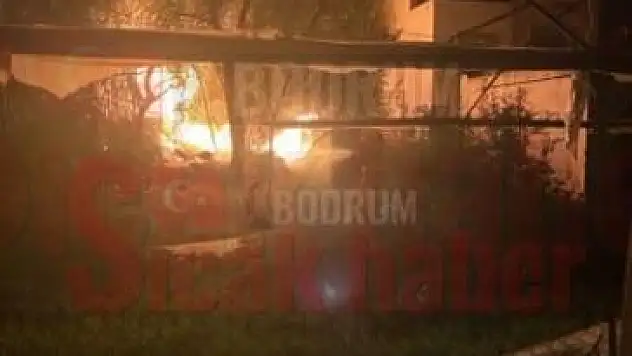 Bodrum'da Çıkan Yangında Bir Depo Kül Oldu