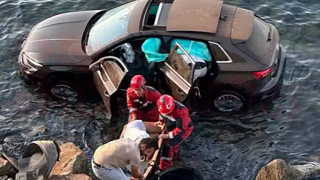 Bodrum'da Denize Uçan Aracın Sürücüsü Yaralandı