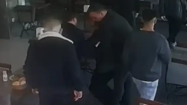 Bodrum'da Dönerciden Heimlich Manevrası