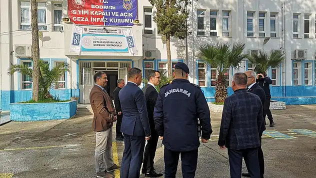 Bodrum'da 'Eğitime Değer Projesi' Kapsamında Okul Bakım Onarımı Devam Ediyor