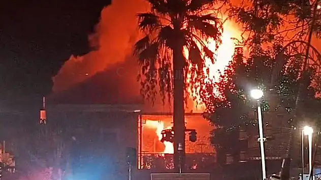 Bodrum'da Eğlence Mekanında Yangın Çıktı