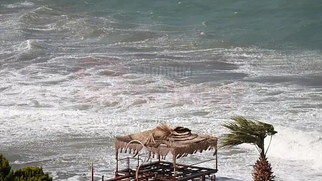 Bodrum'da Fırtına Etkili Oluyor....
