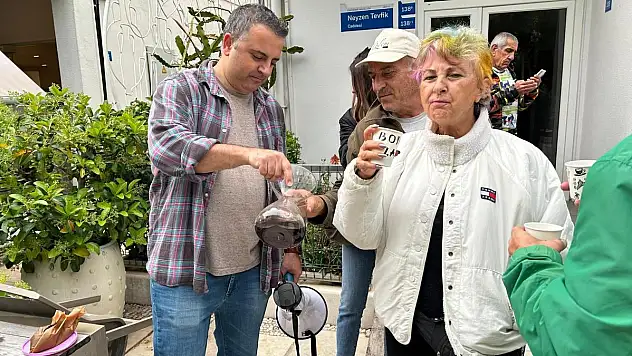 Bodrum'da Kahve Zinciri Önünde Boykot Eylemi Gerçekleştirildi