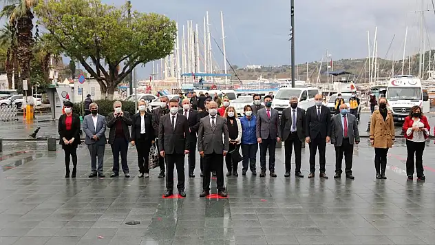 BODRUM'DA ÖĞRETMENLER GÜNÜ KUTLANDI