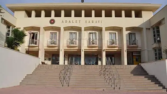 Bodrumda rüşvet aldığı iddia edilen vergi dairesi müdürü gözaltına alındı