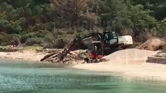 Bodrum'da Sahile Kum Dökmeye Devam