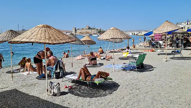 Bodrum'da Sahiller Temmuz Ayını Aratmadı