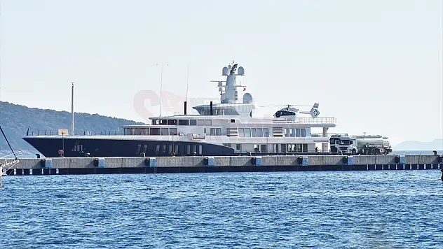 Bodrum'da süper lüks yat trafiği devam ediyor