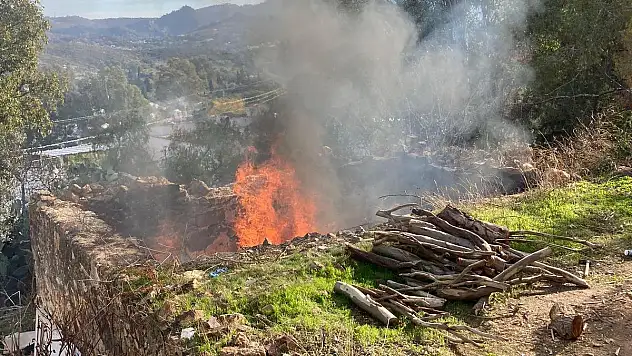 Bodrum'da Terk Edilmiş Binada Yangın