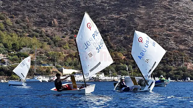 Bodrum'da Uluslararası Optimist Yarışları devam ediyor
