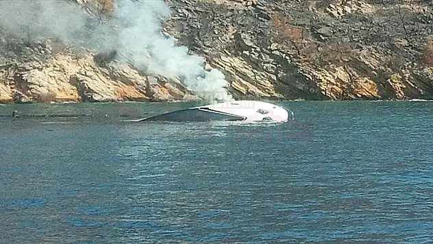 Bodrum'da yangın çıkan teknedeki 5 kişi kurtarıldı