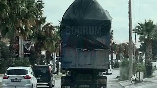 Bodrum'da Yük Kamyonlarının Tehlikeli Sürüşleri Endişe Yaratıyor