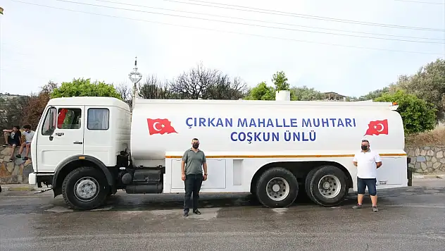 Bodrumlu muhtar yangınlara müdahale için mahallesine itfaiye ve sulama araçları kazandırdı