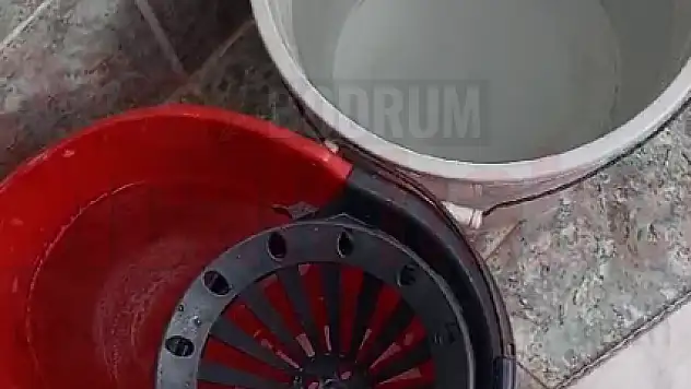 Bodrum'u Sel Alsa da Musluklardan Hala Su Akmıyor