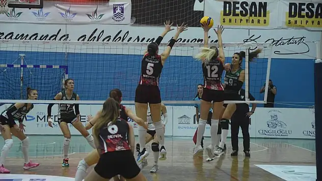 Bodrum'un İncileri İlk Mağlubiyetini Aldı