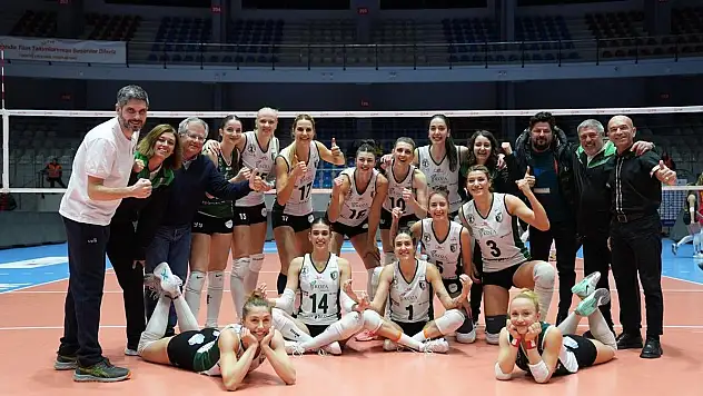 Bodrum'un İncileri İzmir'den Galibiyetle Döndü