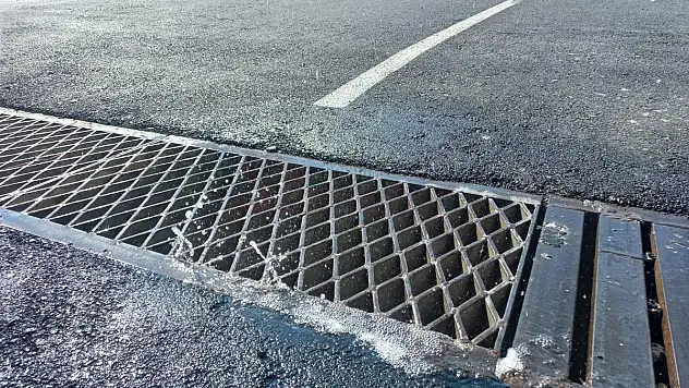 BÖYLE Mİ SU TASARRUFU YAPIYORUZ?