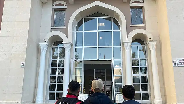 Büfe Sahibini Bıçakla Yaralayan Şüpheli Yakalandı