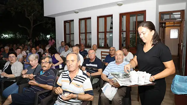 Büyükşehir Belediyesi 100 Yaş Evinde Yazlık Sinema Günleri