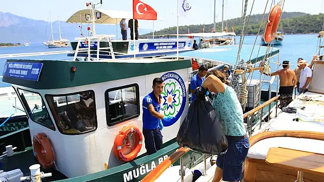Büyükşehir Belediyesi Teknelerden 5 Milyon Litre Atık Su Topladı