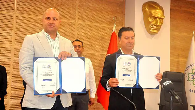 Büyükşehir Belediyesinde 4 Bin 670 Personeli Kapsayan Ek Protokol İmzalandı