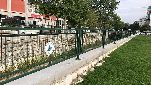 Büyükşehir, Derelerde Korkuluk Çalışmalarını Yoğunlaştırdı