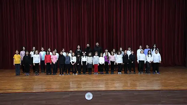 Büyükşehir Konservatuvarında Çocuklar Hem Öğreniyor Hem Eğleniyor