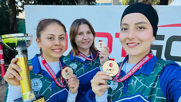 Büyükşehir Okçuları Antalya'dan Birincilik ve Üçüncülükle Döndü