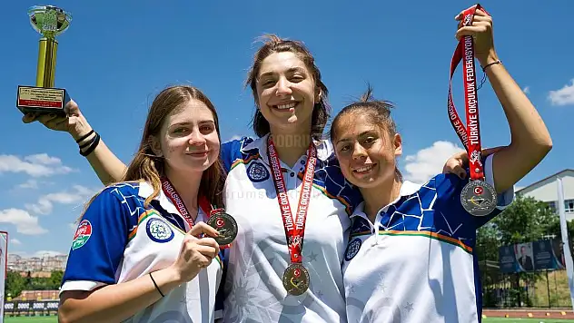 Büyükşehir Okçuları Türkiye'yi Temsil Edecek