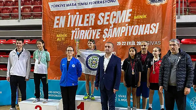 Büyükşehir Sporcusu Masa Tenisi'nde Türkiye Şampiyonu Oldu