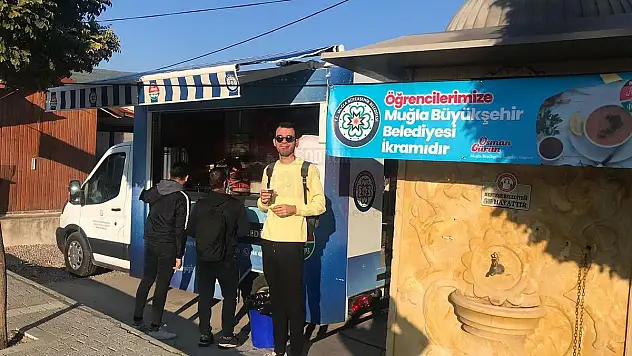 Büyükşehirden Öğrencilere Çorba Servisi