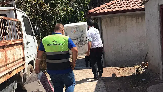 Büyükşehir'den Yangın Mağdurlarına Destek