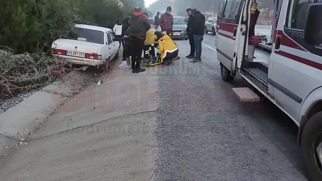 Buzlanma Nedeniyle Kaza Yapıp Yaralandı