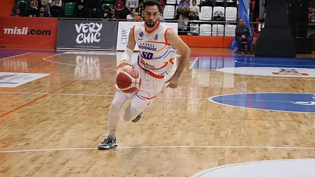 Çağdaş Bodrum Evinde Seyircisiyle Coştu