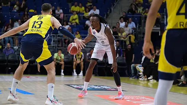 ÇAĞDAŞ BODRUM İLK MÜCADELESİNİ FENERBAHÇE BEKO İLE GERÇEKLEŞTİRDİ
