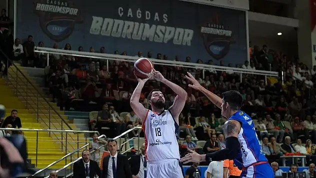 ÇAĞDAŞ BODRUM KENDİ EVİNDE ANADOLU EFES İLE KARŞILAŞTI