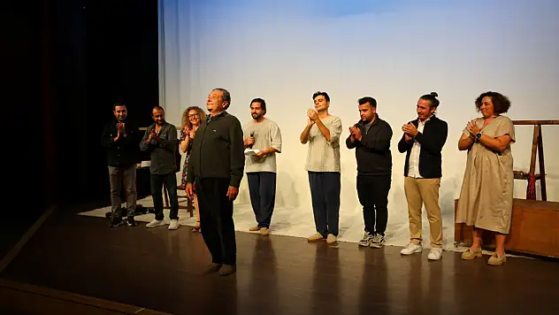 Cambazın Cenazesi'ne seyircilerden tam not