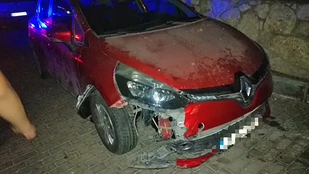 Çarptı, Park Etti, Kaçtı!