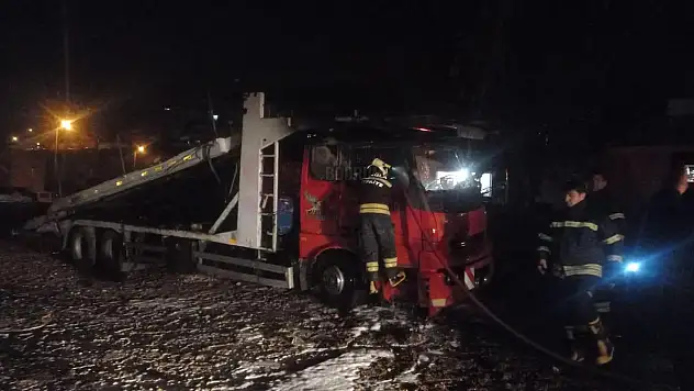 Çekici Yangınında Kundaklama Olabileceği Tahmin Ediliyor