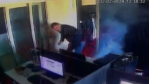 Cep Telefonu Bataryası Bomba Gibi Patladı