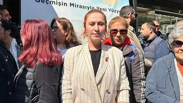 CHP İlçe Sekreteri Özlem Karakaya'dan Sert Açıklama: 'Bu Bir Darbedir!'