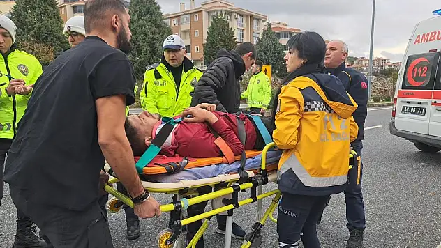 Çift Taraflı Kazada, Biri Ağır İki Kişi Yaralandı