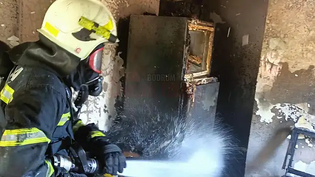 Çıkan Yangın'da Ev Kullanılamaz Hale Geldi