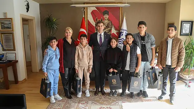 Çocuk Meclisinden Başkanlık Makamına Ziyaret