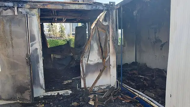 'Çocuklarımızın Eğitimi Kül Oluyor!'