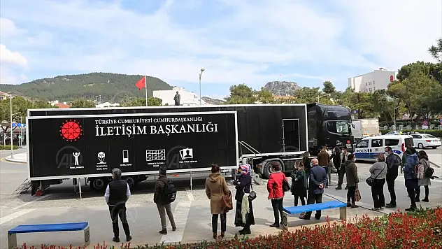 Cumhurbaşkanlığı İletişim Başkanlığı Dijital Tırı 7. durağı Muğla'da ziyarete açıldı